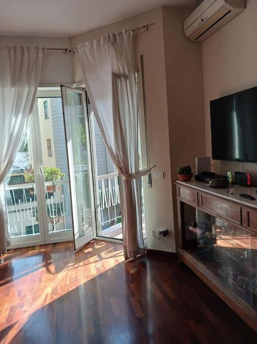 Apartment Elegante Casa In Centro A Naples